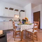 Apartament Casa Al Prato Apt. A Varenna
