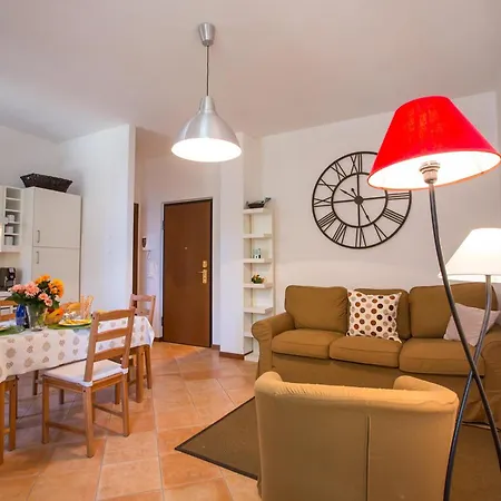 Casa Al Prato Apt. A * 바레나